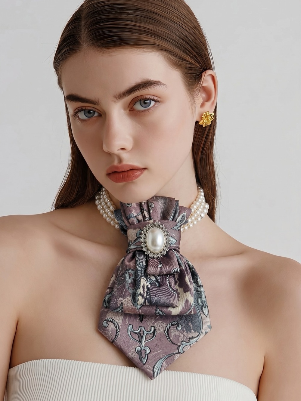 CHIC CHICK UPCYCLE | Elegant Pearl-Accent Paisley Silk Tie Necklace